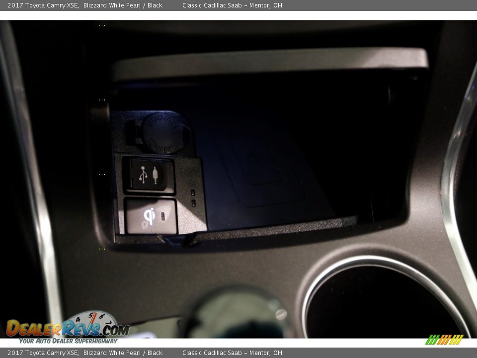 2017 Toyota Camry XSE Blizzard White Pearl / Black Photo #15