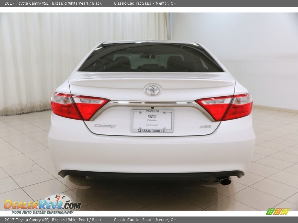2017 Toyota Camry XSE Blizzard White Pearl / Black Photo #19