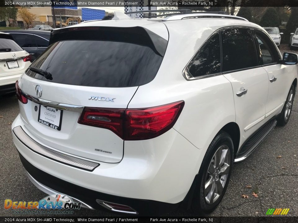 2014 Acura MDX SH-AWD Technology White Diamond Pearl / Parchment Photo #10