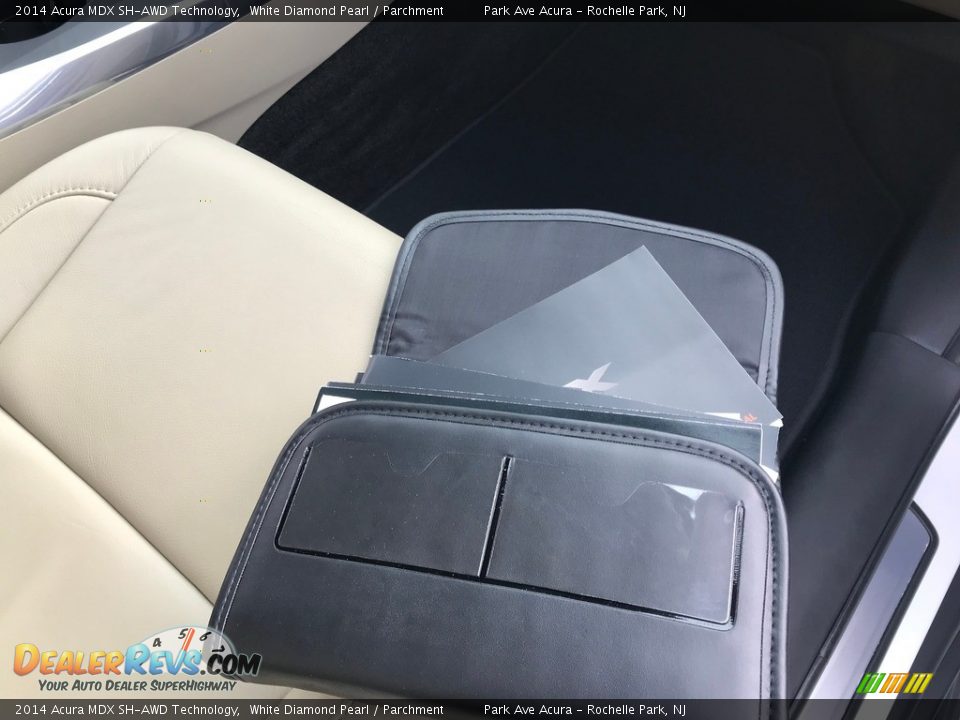 2014 Acura MDX SH-AWD Technology White Diamond Pearl / Parchment Photo #24