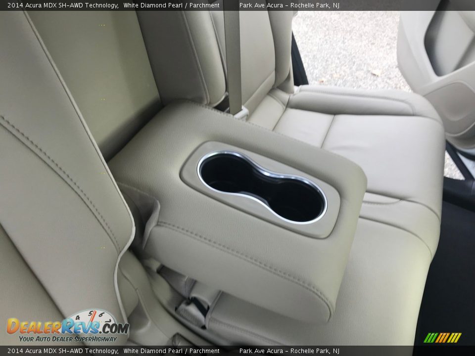 2014 Acura MDX SH-AWD Technology White Diamond Pearl / Parchment Photo #29