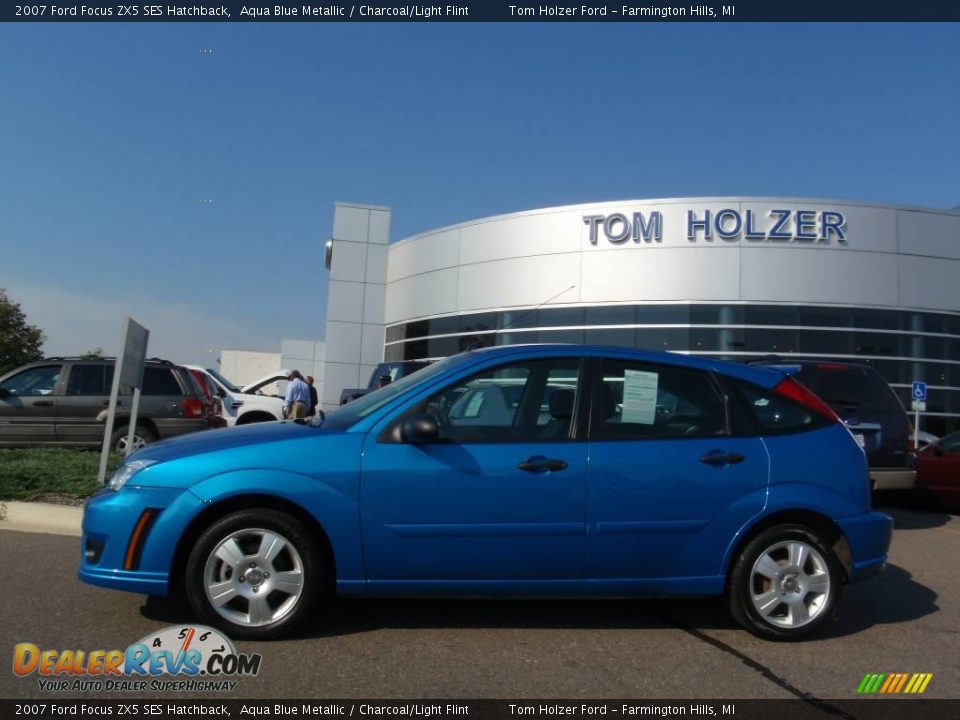 2007 Ford Focus ZX5 SES Hatchback Aqua Blue Metallic / Charcoal/Light Flint Photo #2