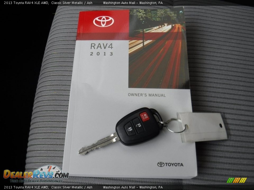 2013 Toyota RAV4 XLE AWD Classic Silver Metallic / Ash Photo #27