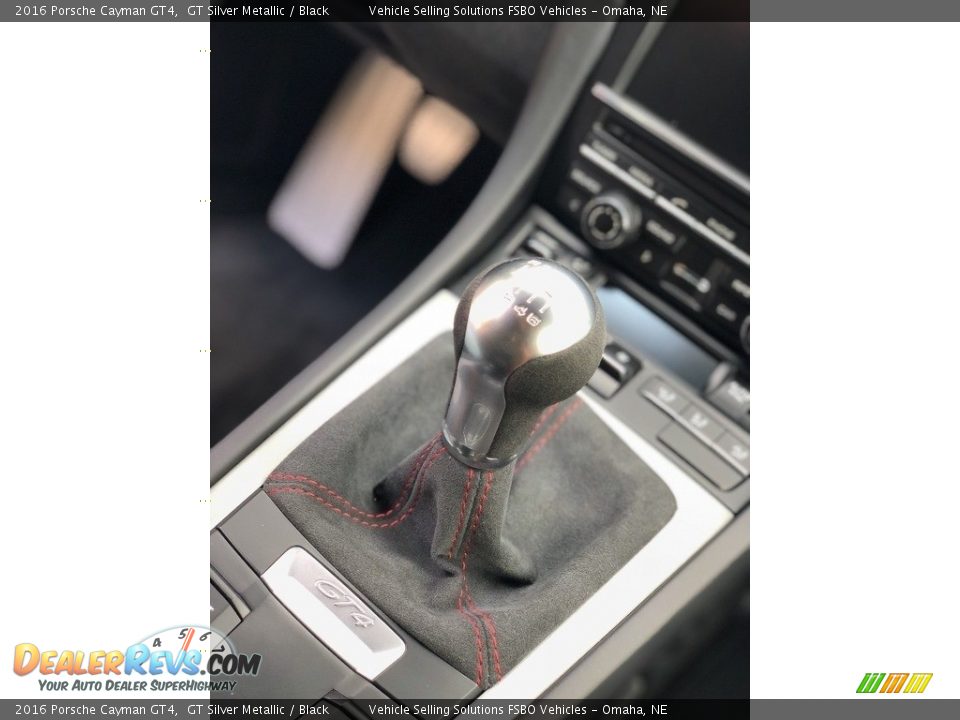 2016 Porsche Cayman GT4 Shifter Photo #13