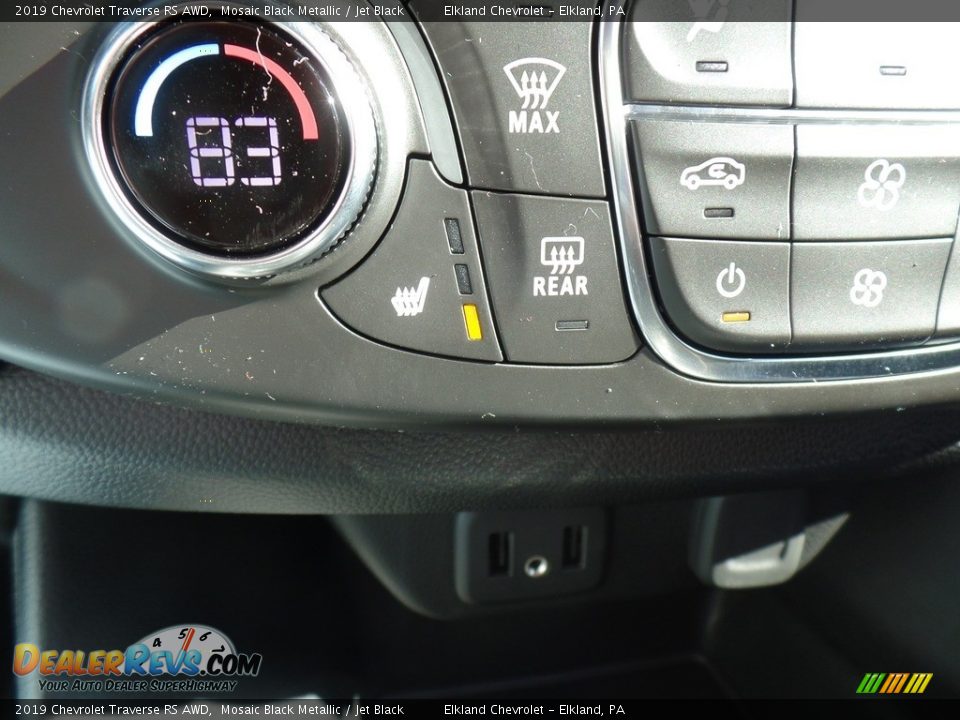 2019 Chevrolet Traverse RS AWD Mosaic Black Metallic / Jet Black Photo #35
