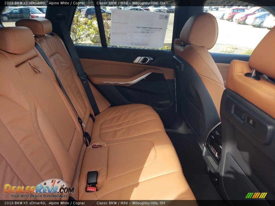 Rear Seat of 2019 BMW X5 xDrive40i Photo #6