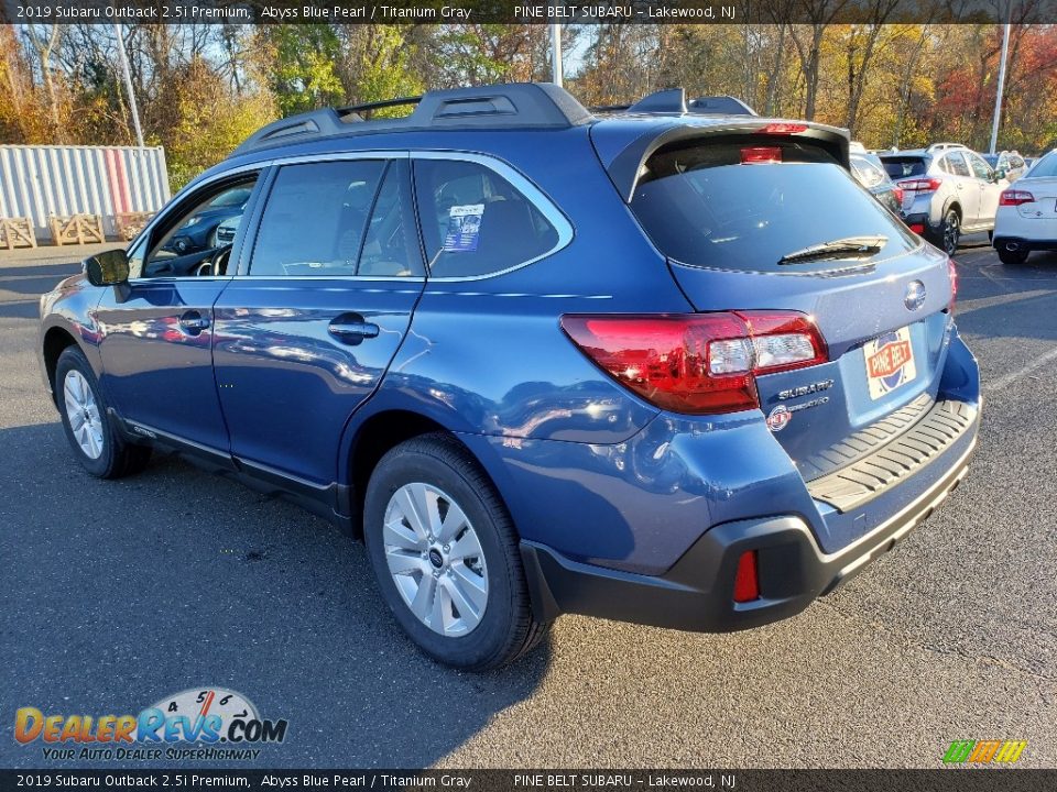 2019 Subaru Outback 2.5i Premium Abyss Blue Pearl / Titanium Gray Photo #4