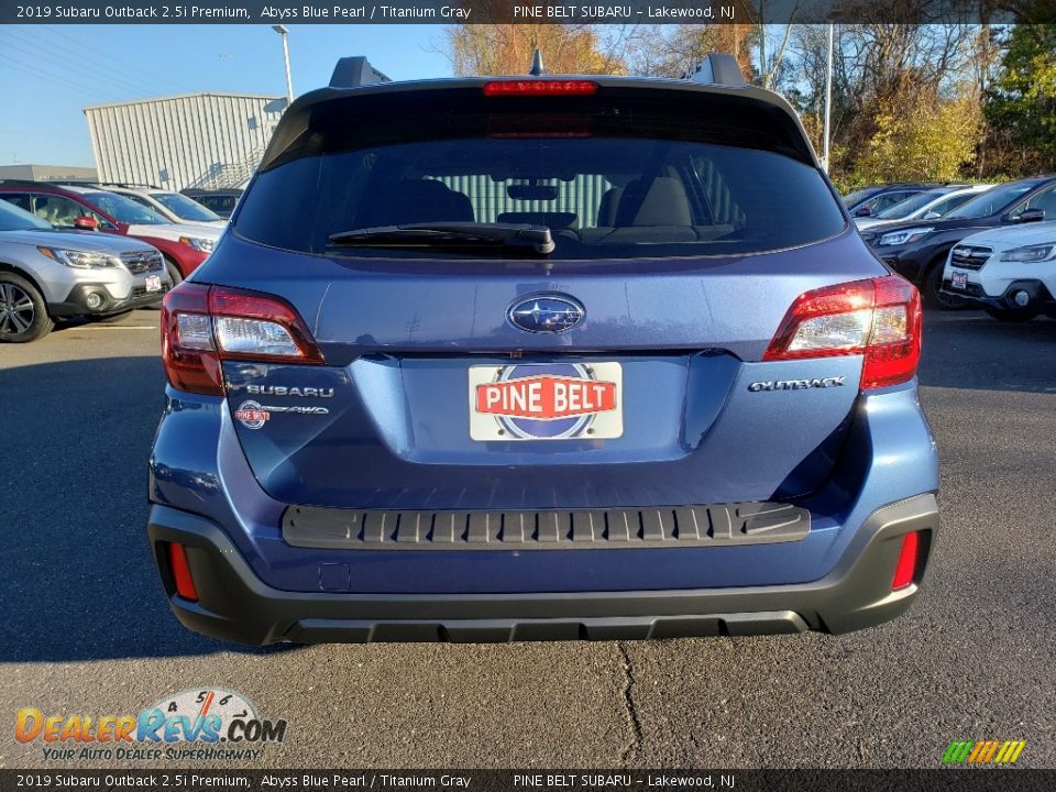 2019 Subaru Outback 2.5i Premium Abyss Blue Pearl / Titanium Gray Photo #5