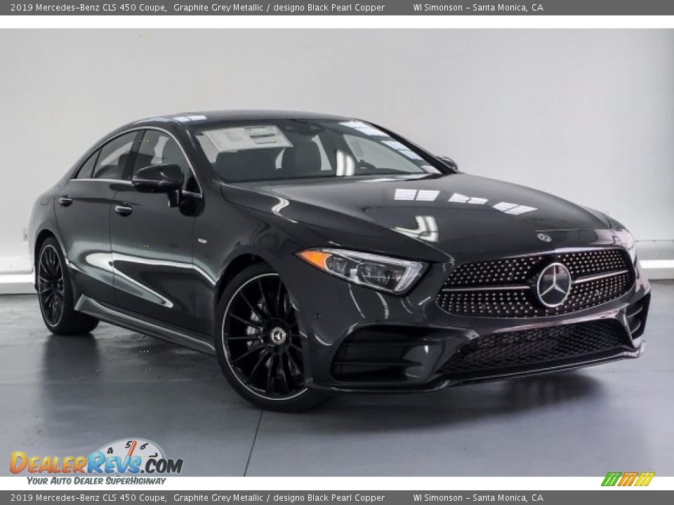 Front 3/4 View of 2019 Mercedes-Benz CLS 450 Coupe Photo #12