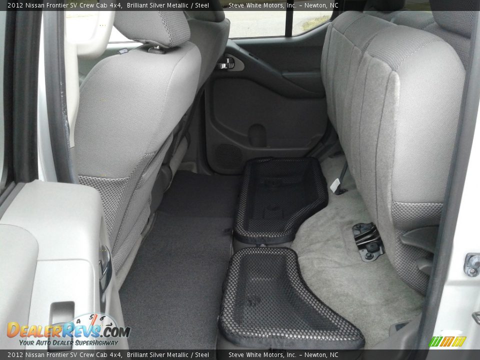 2012 Nissan Frontier SV Crew Cab 4x4 Brilliant Silver Metallic / Steel Photo #11