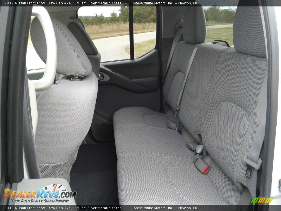 2012 Nissan Frontier SV Crew Cab 4x4 Brilliant Silver Metallic / Steel Photo #12