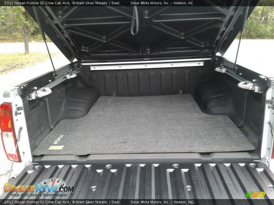2012 Nissan Frontier SV Crew Cab 4x4 Brilliant Silver Metallic / Steel Photo #14