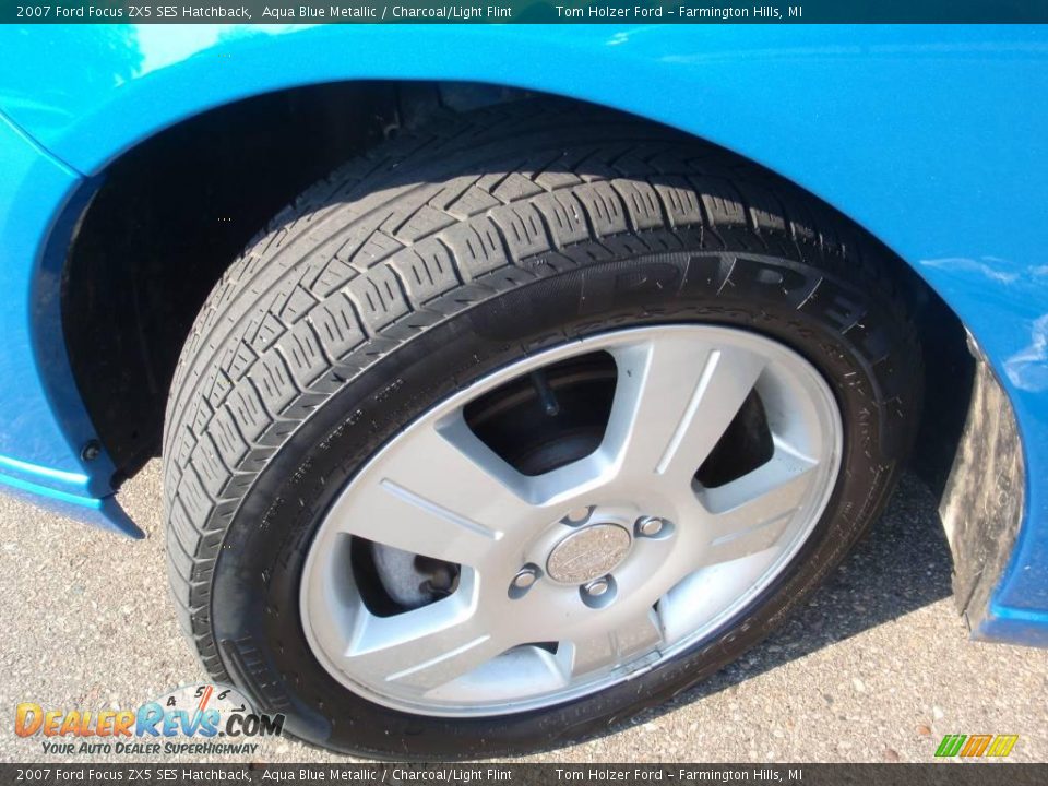 2007 Ford Focus ZX5 SES Hatchback Aqua Blue Metallic / Charcoal/Light Flint Photo #17