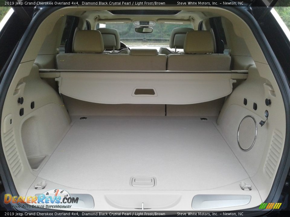 2019 Jeep Grand Cherokee Overland 4x4 Trunk Photo #15