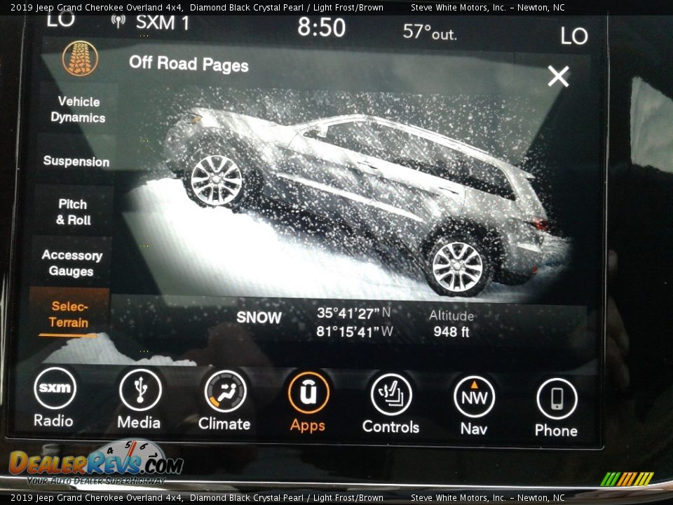 Controls of 2019 Jeep Grand Cherokee Overland 4x4 Photo #32