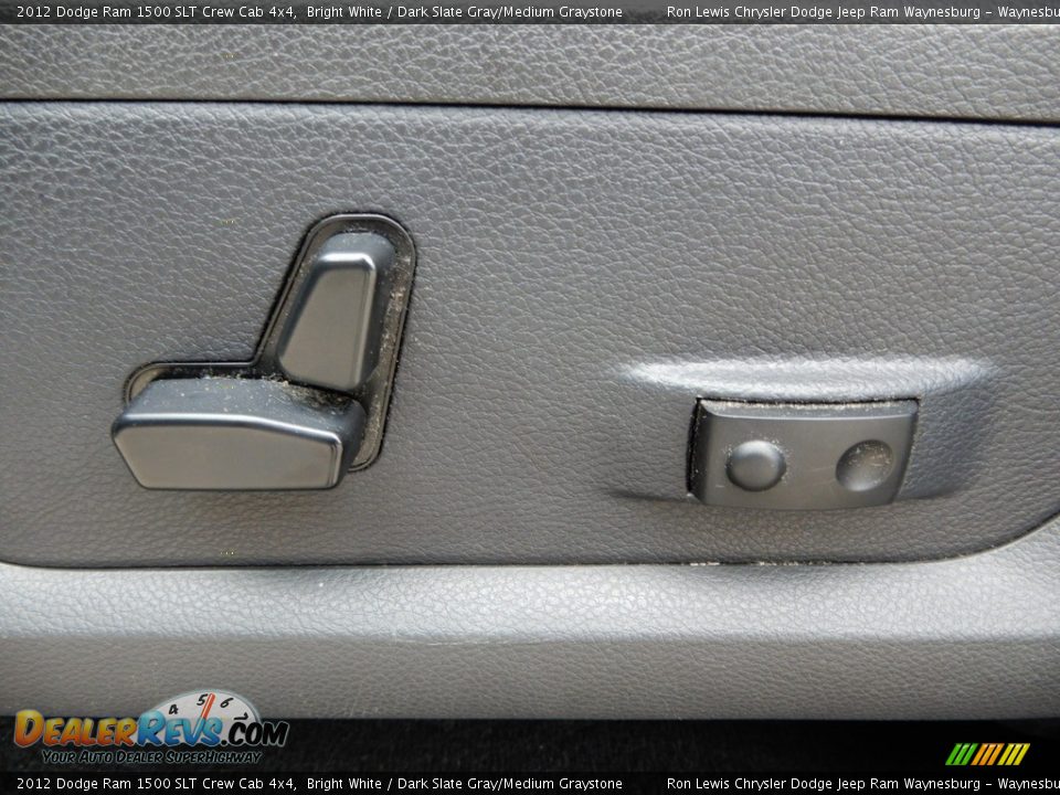 2012 Dodge Ram 1500 SLT Crew Cab 4x4 Bright White / Dark Slate Gray/Medium Graystone Photo #18