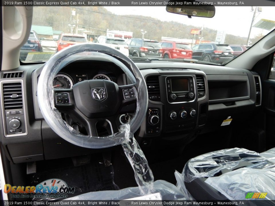 2019 Ram 1500 Classic Express Quad Cab 4x4 Bright White / Black Photo #14