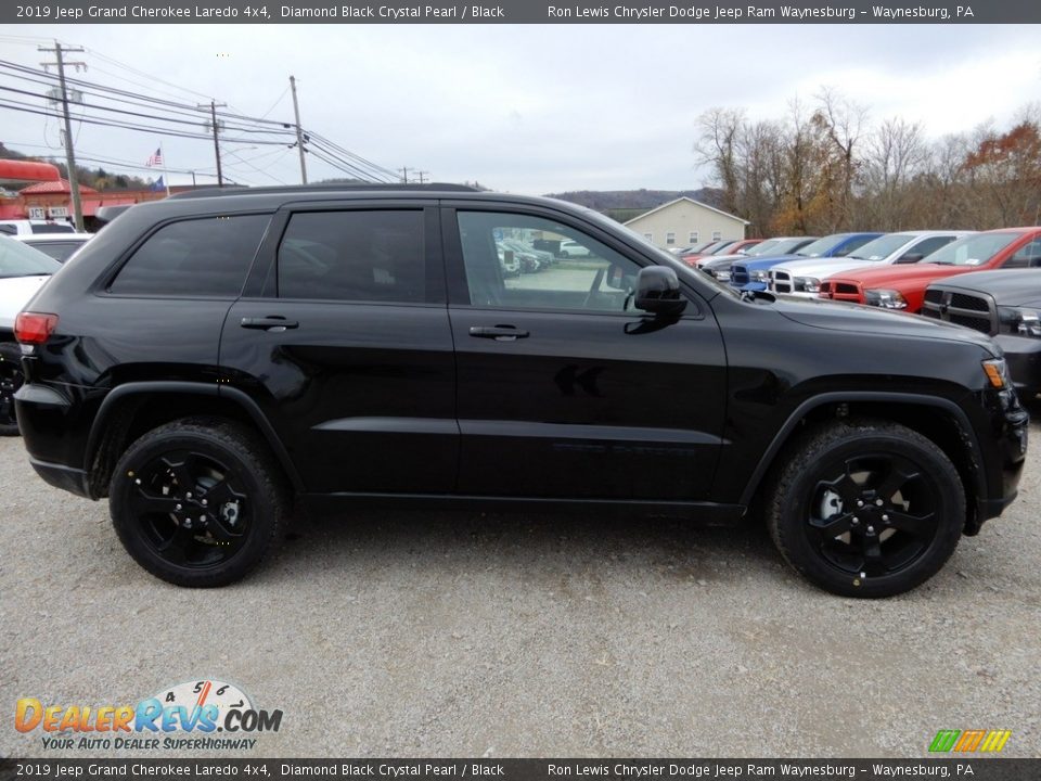 2019 Jeep Grand Cherokee Laredo 4x4 Diamond Black Crystal Pearl / Black Photo #7