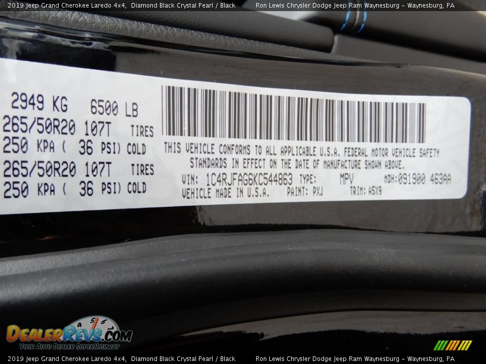 2019 Jeep Grand Cherokee Laredo 4x4 Diamond Black Crystal Pearl / Black Photo #15