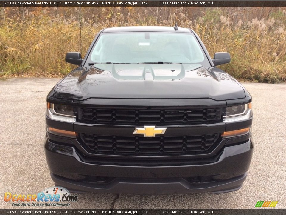 2018 Chevrolet Silverado 1500 Custom Crew Cab 4x4 Black / Dark Ash/Jet Black Photo #2