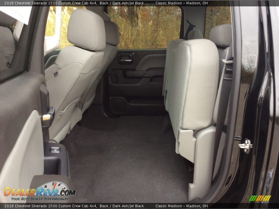 2018 Chevrolet Silverado 1500 Custom Crew Cab 4x4 Black / Dark Ash/Jet Black Photo #16