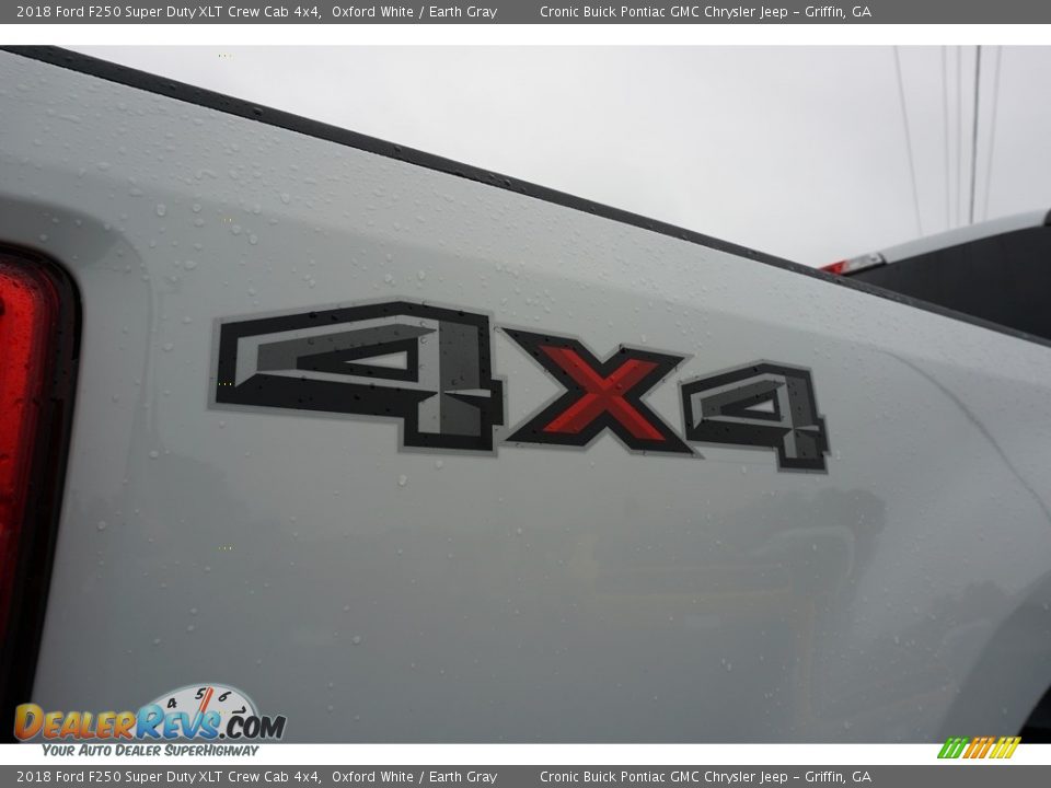 2018 Ford F250 Super Duty XLT Crew Cab 4x4 Oxford White / Earth Gray Photo #17