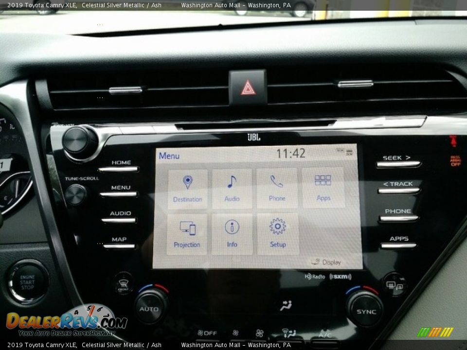 Controls of 2019 Toyota Camry XLE Photo #23