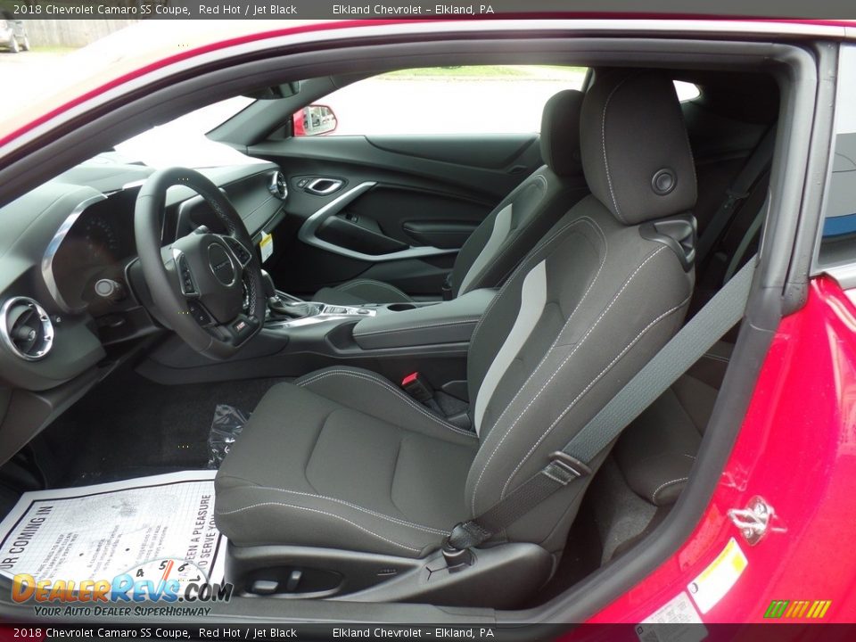 Front Seat of 2018 Chevrolet Camaro SS Coupe Photo #13