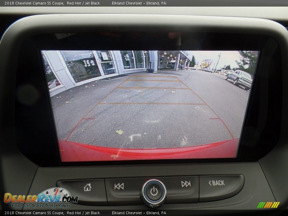 Controls of 2018 Chevrolet Camaro SS Coupe Photo #25