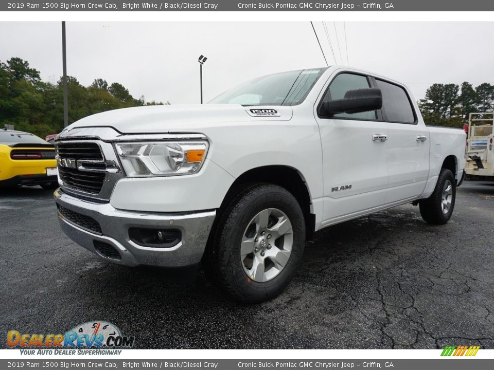2019 Ram 1500 Big Horn Crew Cab Bright White / Black/Diesel Gray Photo #3