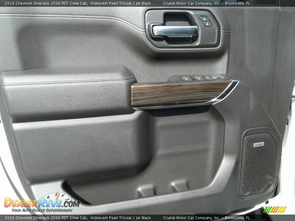 2019 Chevrolet Silverado 1500 RST Crew Cab Iridescent Pearl Tricoat / Jet Black Photo #17