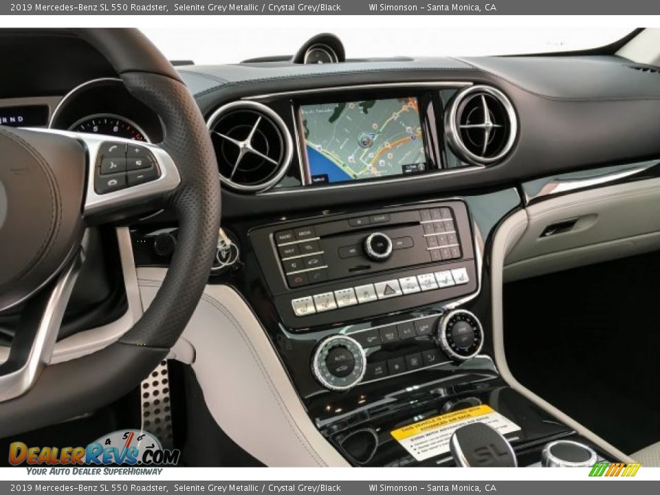 Controls of 2019 Mercedes-Benz SL 550 Roadster Photo #6