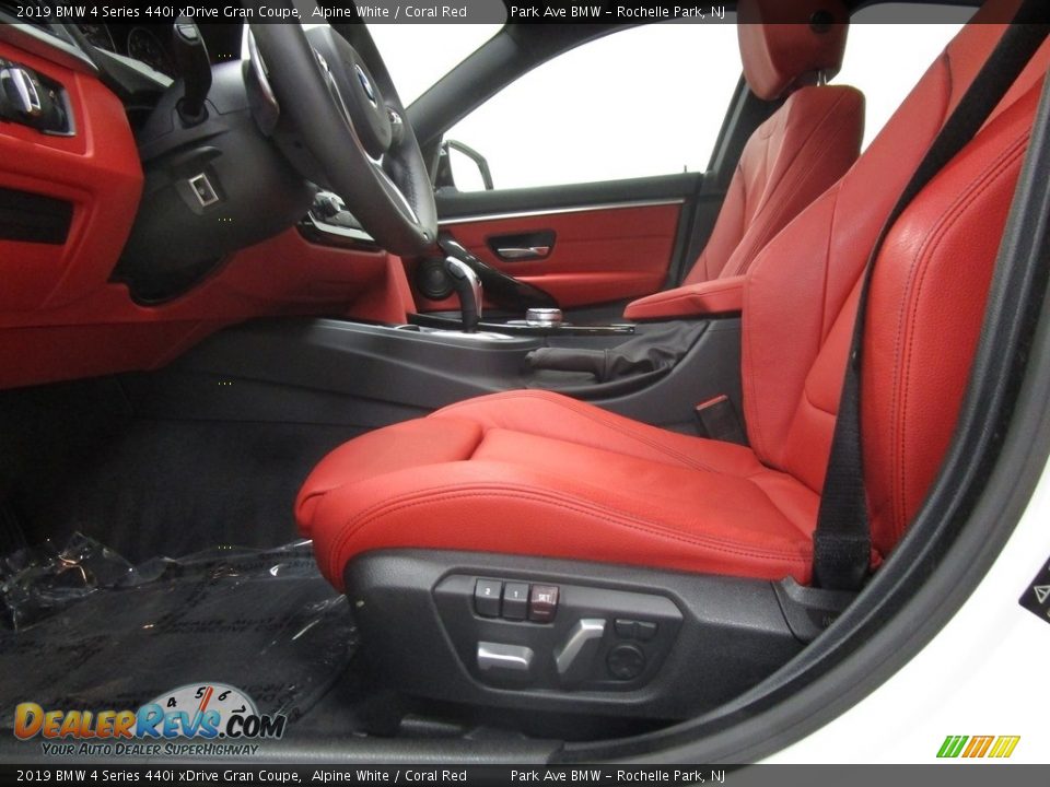 2019 BMW 4 Series 440i xDrive Gran Coupe Alpine White / Coral Red Photo #9
