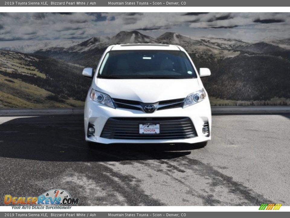 2019 Toyota Sienna XLE Blizzard Pearl White / Ash Photo #2