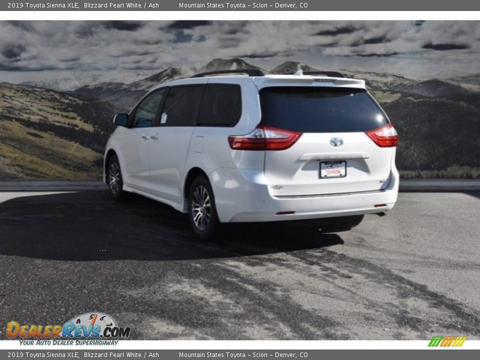2019 Toyota Sienna XLE Blizzard Pearl White / Ash Photo #3