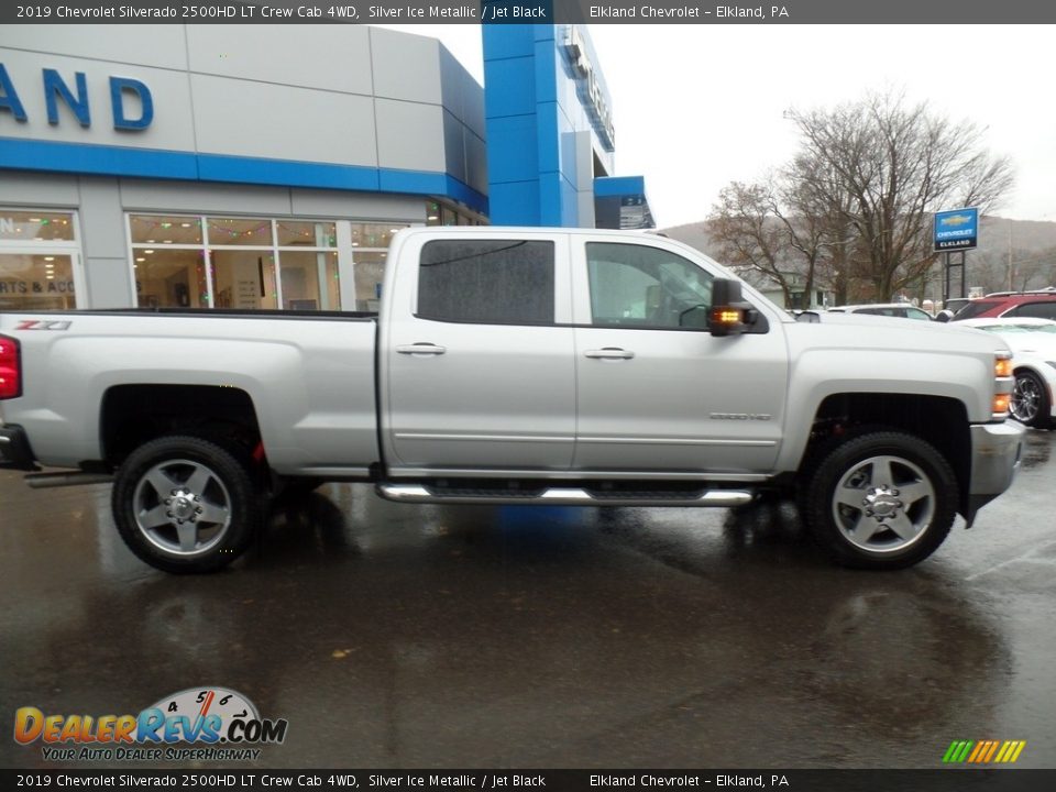 2019 Chevrolet Silverado 2500HD LT Crew Cab 4WD Silver Ice Metallic / Jet Black Photo #4