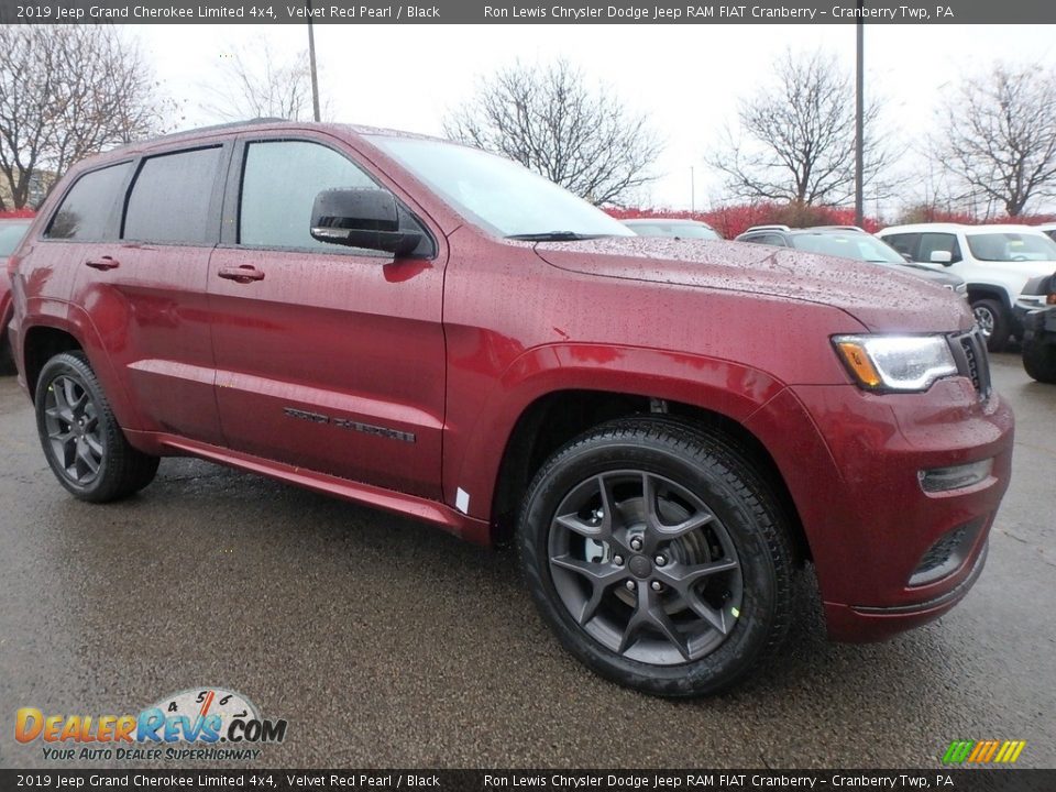 2019 Jeep Grand Cherokee Limited 4x4 Velvet Red Pearl / Black Photo #3