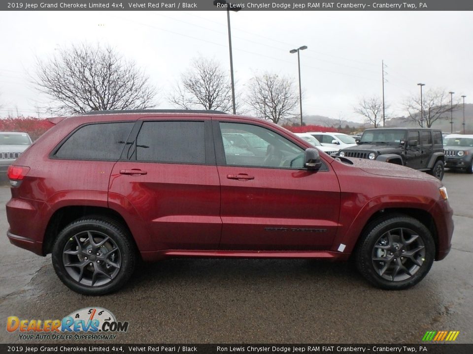 2019 Jeep Grand Cherokee Limited 4x4 Velvet Red Pearl / Black Photo #4