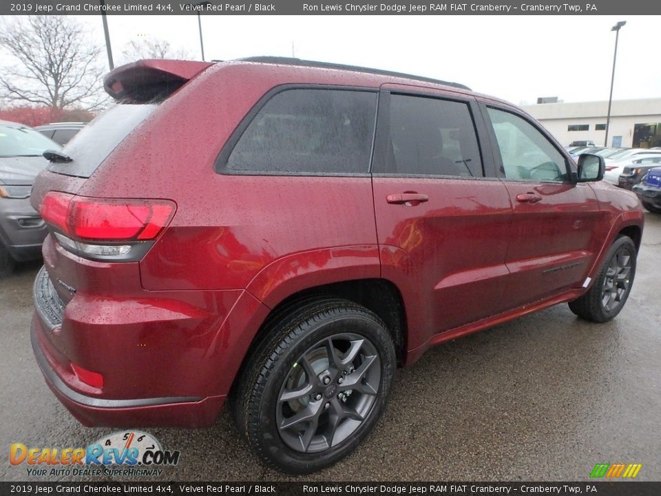 2019 Jeep Grand Cherokee Limited 4x4 Velvet Red Pearl / Black Photo #5