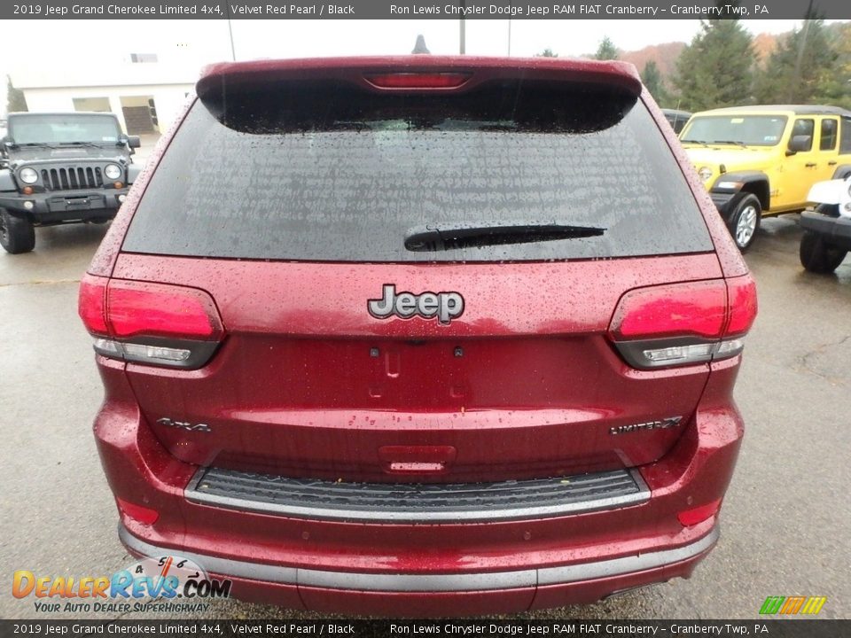 2019 Jeep Grand Cherokee Limited 4x4 Velvet Red Pearl / Black Photo #7