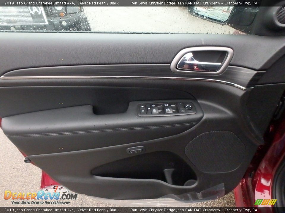 2019 Jeep Grand Cherokee Limited 4x4 Velvet Red Pearl / Black Photo #15