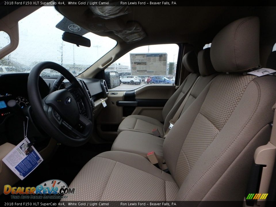 Front Seat of 2018 Ford F150 XLT SuperCab 4x4 Photo #10