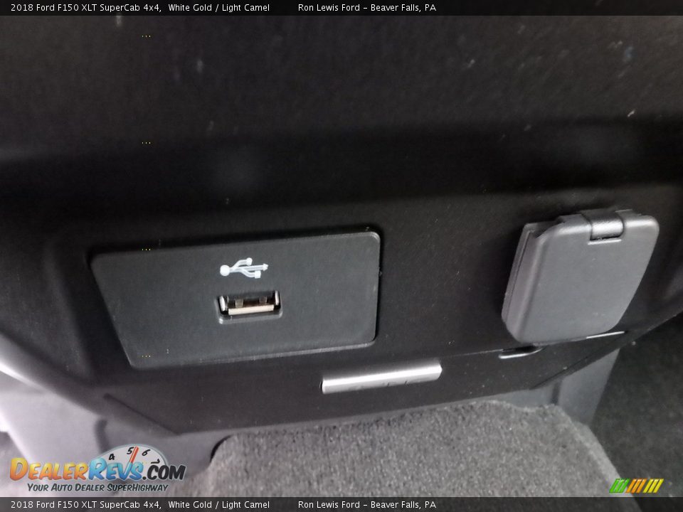 2018 Ford F150 XLT SuperCab 4x4 White Gold / Light Camel Photo #18