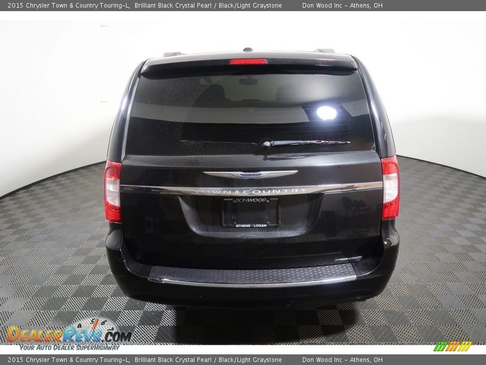 2015 Chrysler Town & Country Touring-L Brilliant Black Crystal Pearl / Black/Light Graystone Photo #13