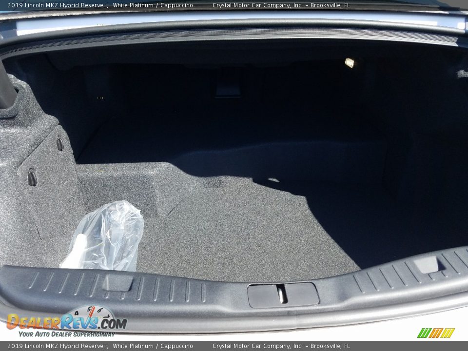 2019 Lincoln MKZ Hybrid Reserve I White Platinum / Cappuccino Photo #17