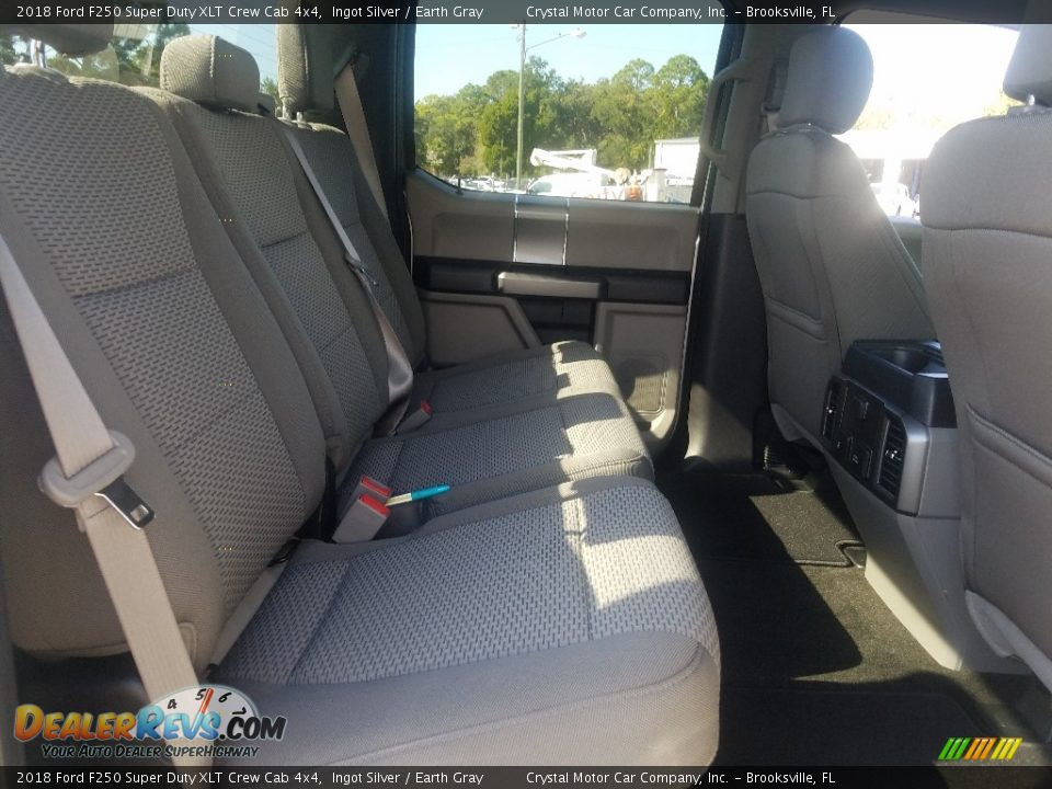 2018 Ford F250 Super Duty XLT Crew Cab 4x4 Ingot Silver / Earth Gray Photo #11