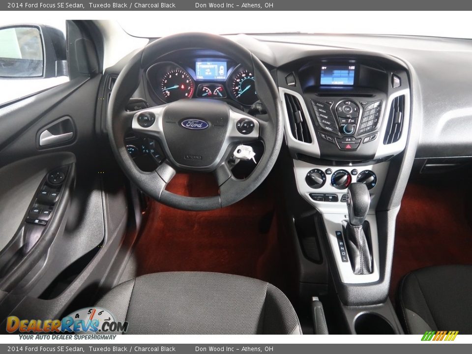 2014 Ford Focus SE Sedan Tuxedo Black / Charcoal Black Photo #16