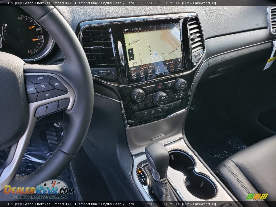 Controls of 2019 Jeep Grand Cherokee Limited 4x4 Photo #10