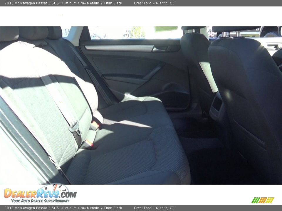 2013 Volkswagen Passat 2.5L S Platinum Gray Metallic / Titan Black Photo #22
