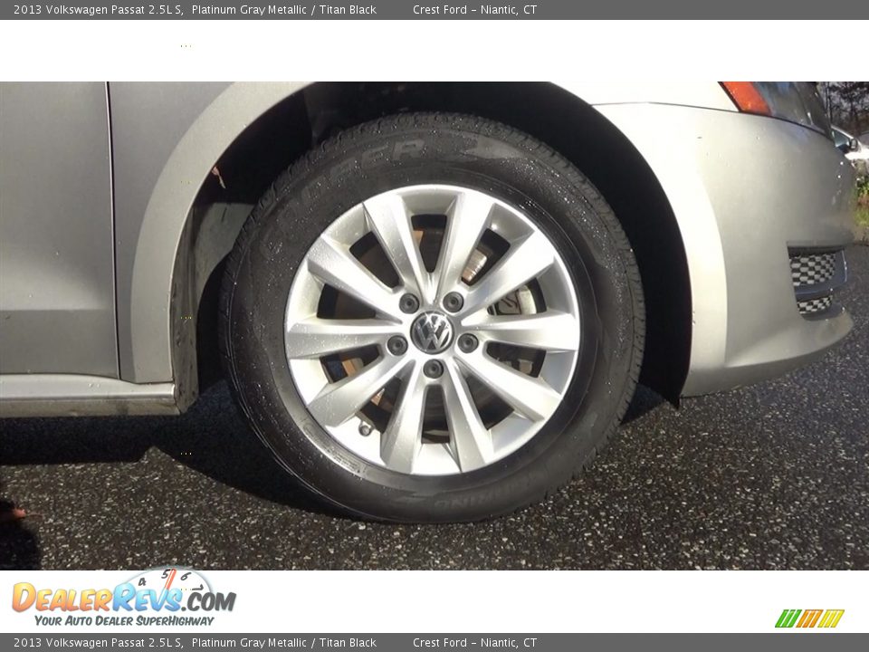 2013 Volkswagen Passat 2.5L S Platinum Gray Metallic / Titan Black Photo #25